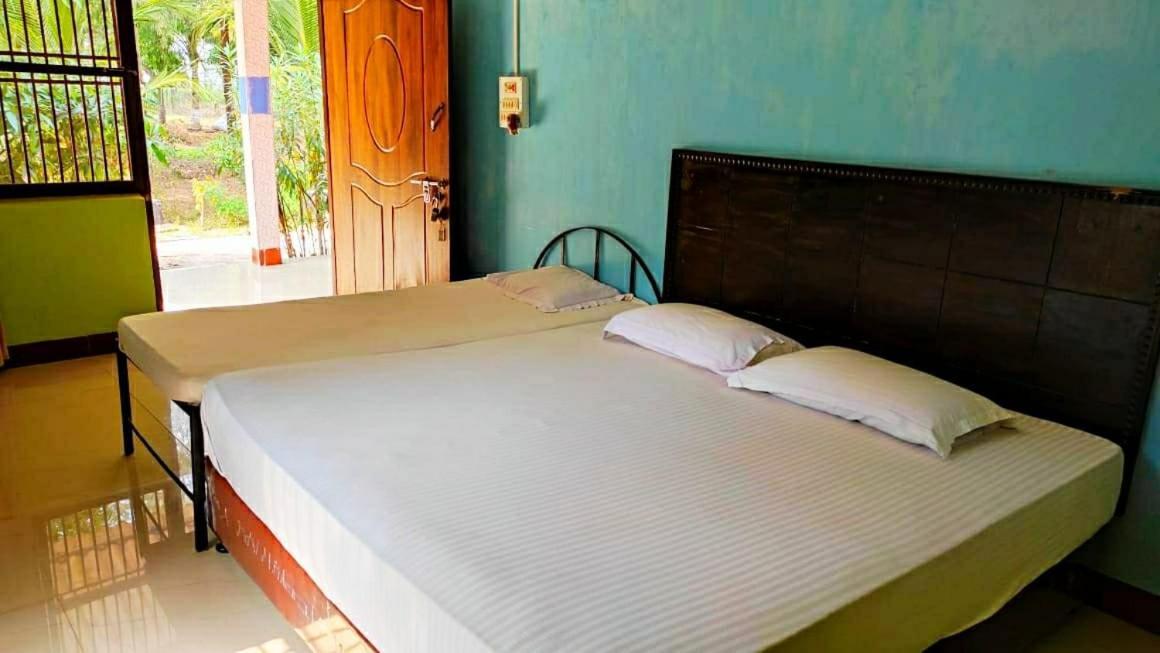 Estuarine Village Resort Sātabhāya Екстериор снимка