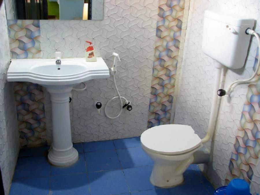 Estuarine Village Resort Sātabhāya Екстериор снимка