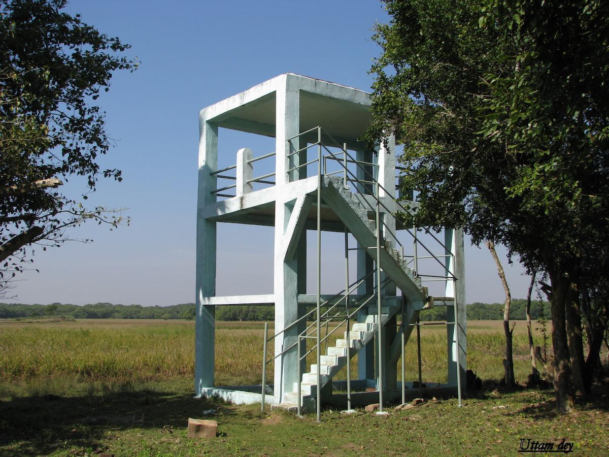 Estuarine Village Resort Sātabhāya Екстериор снимка