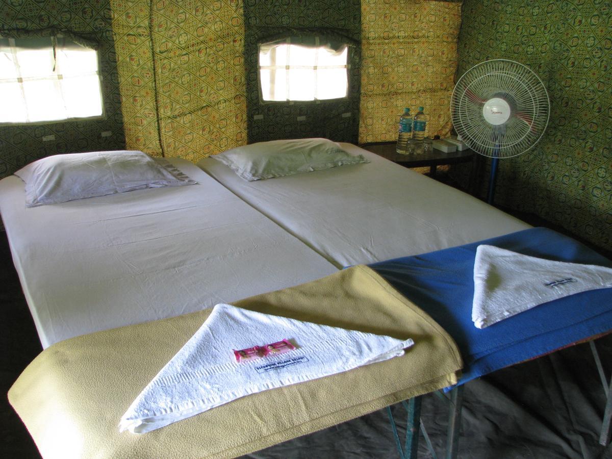 Estuarine Village Resort Sātabhāya Екстериор снимка
