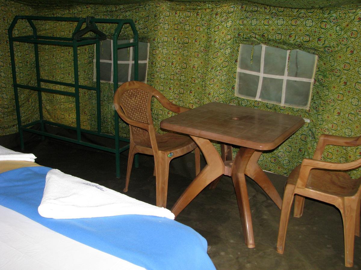 Estuarine Village Resort Sātabhāya Екстериор снимка