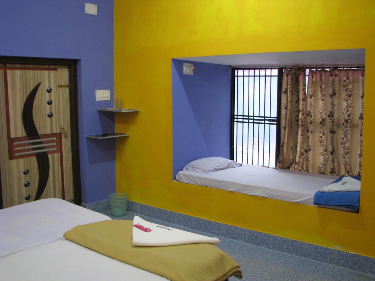 Estuarine Village Resort Sātabhāya Екстериор снимка